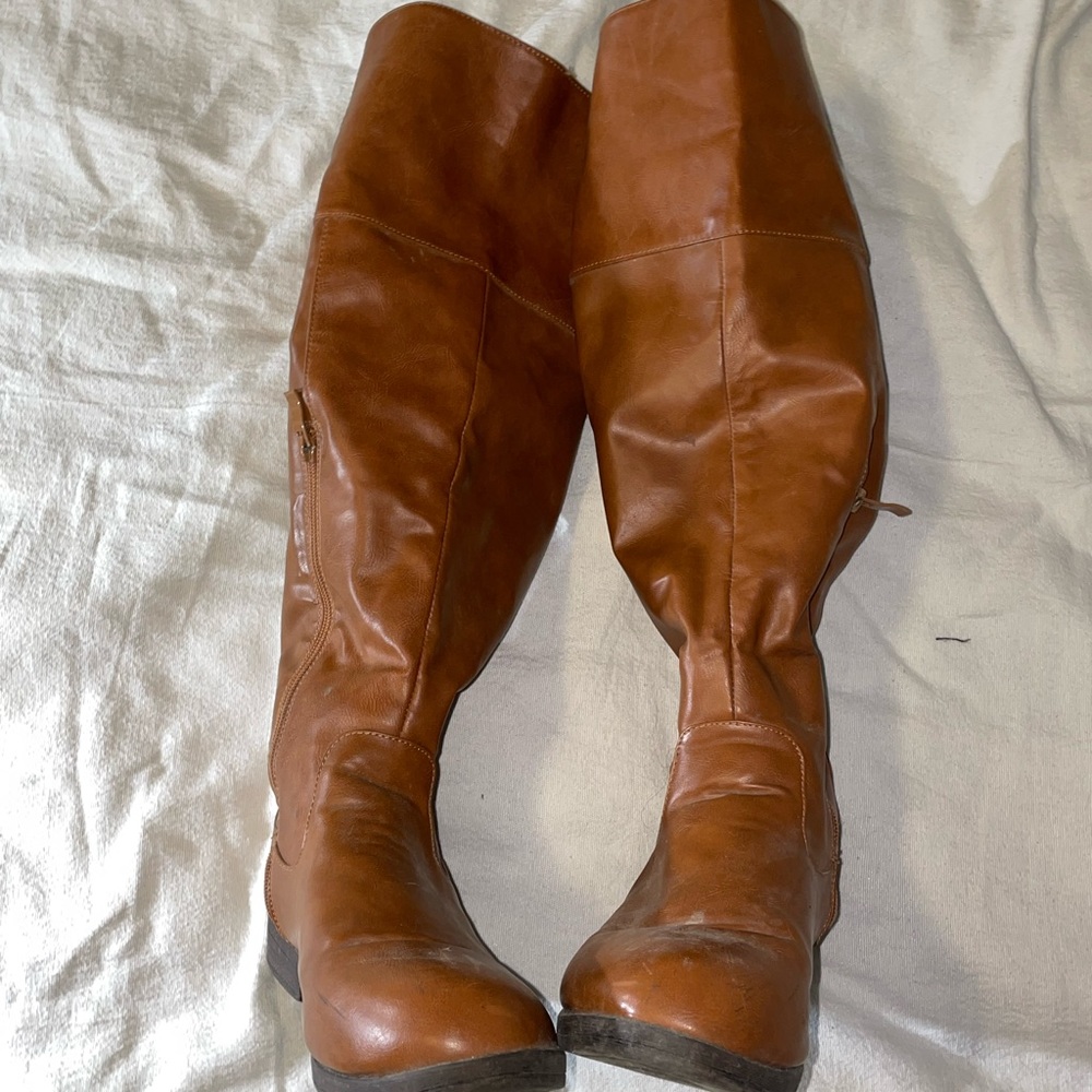 Fall boots - Picture 4 of 5